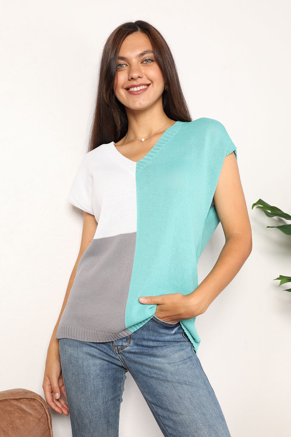 Color Block V-Neck Knit Top - The Boutie Shop