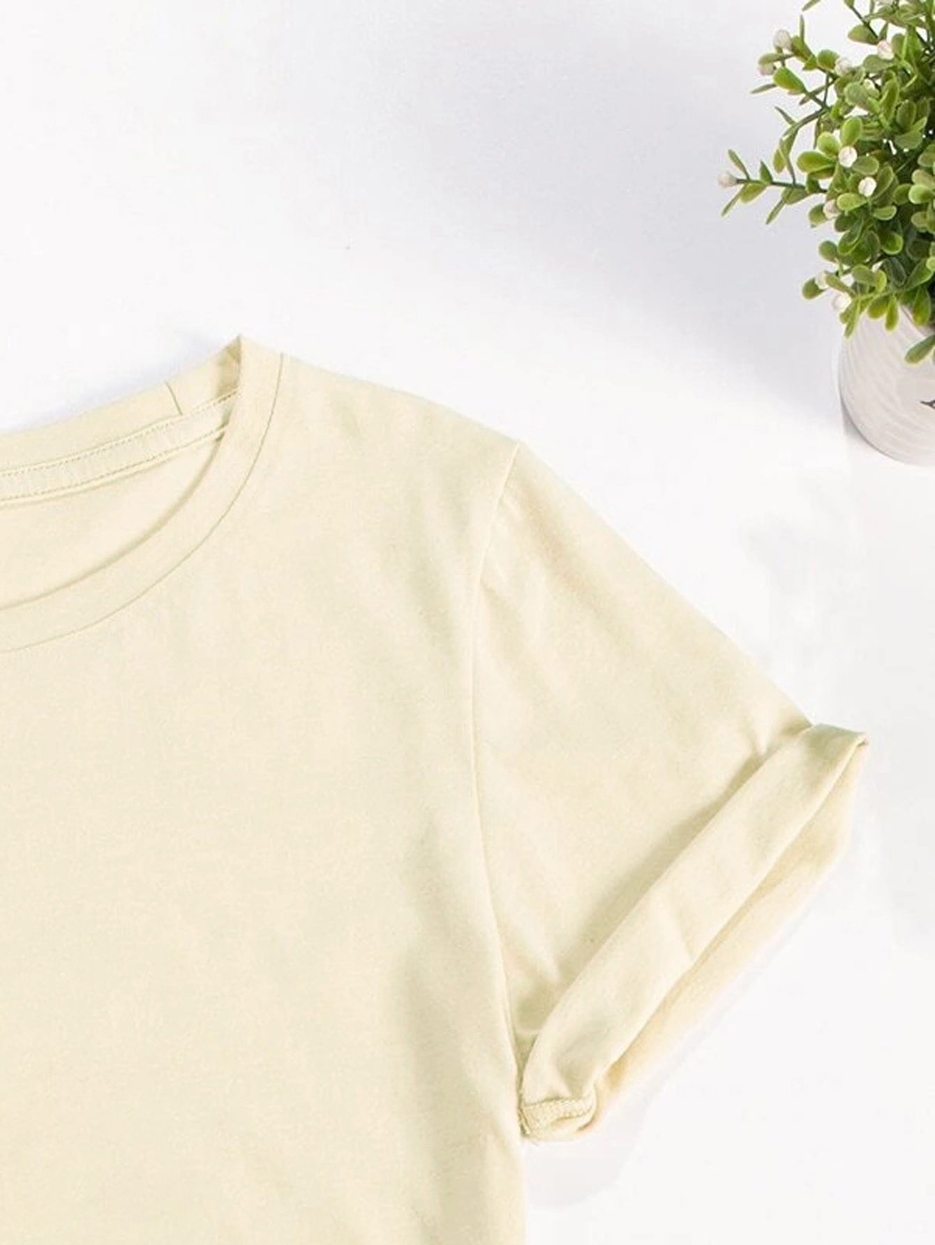 Lucky Clover Round Neck T-Shirt - The Boutie Shop