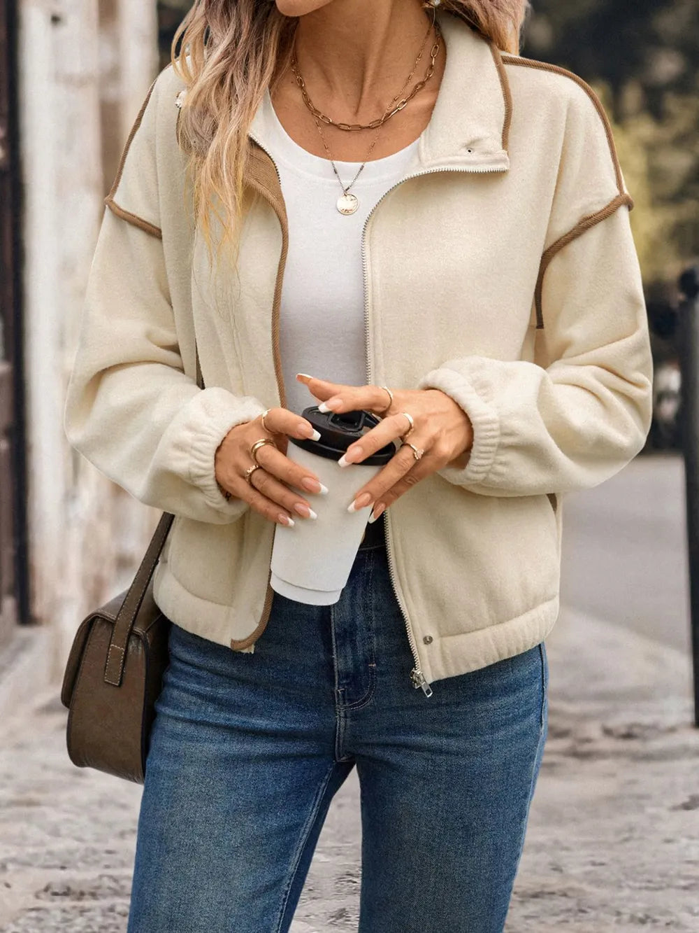 56e3f6f9-84ca-422e-a6e1-5ed3e363410f-Max