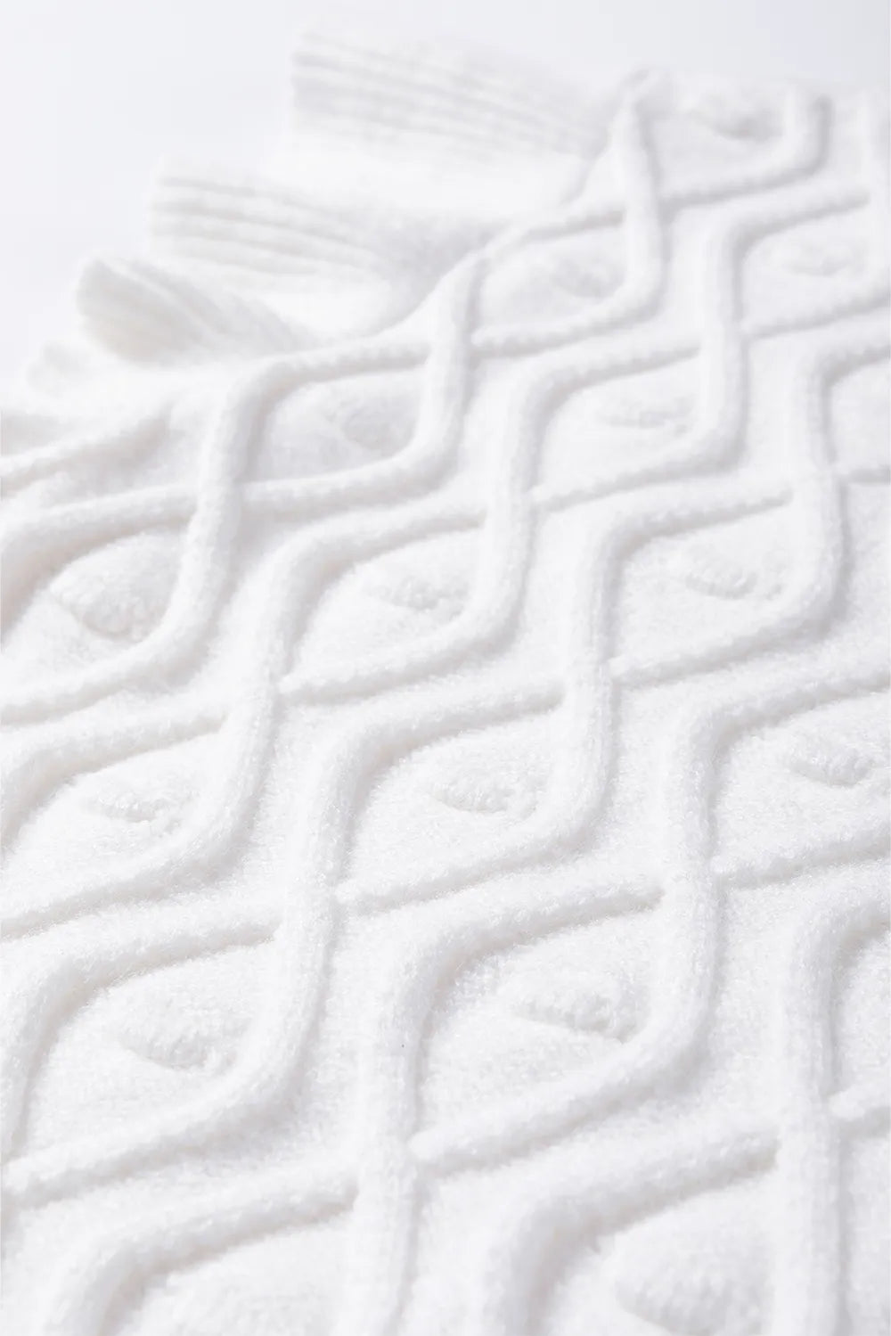 6228683b-9327-4b61-8d26-3fc3d916087a-Max