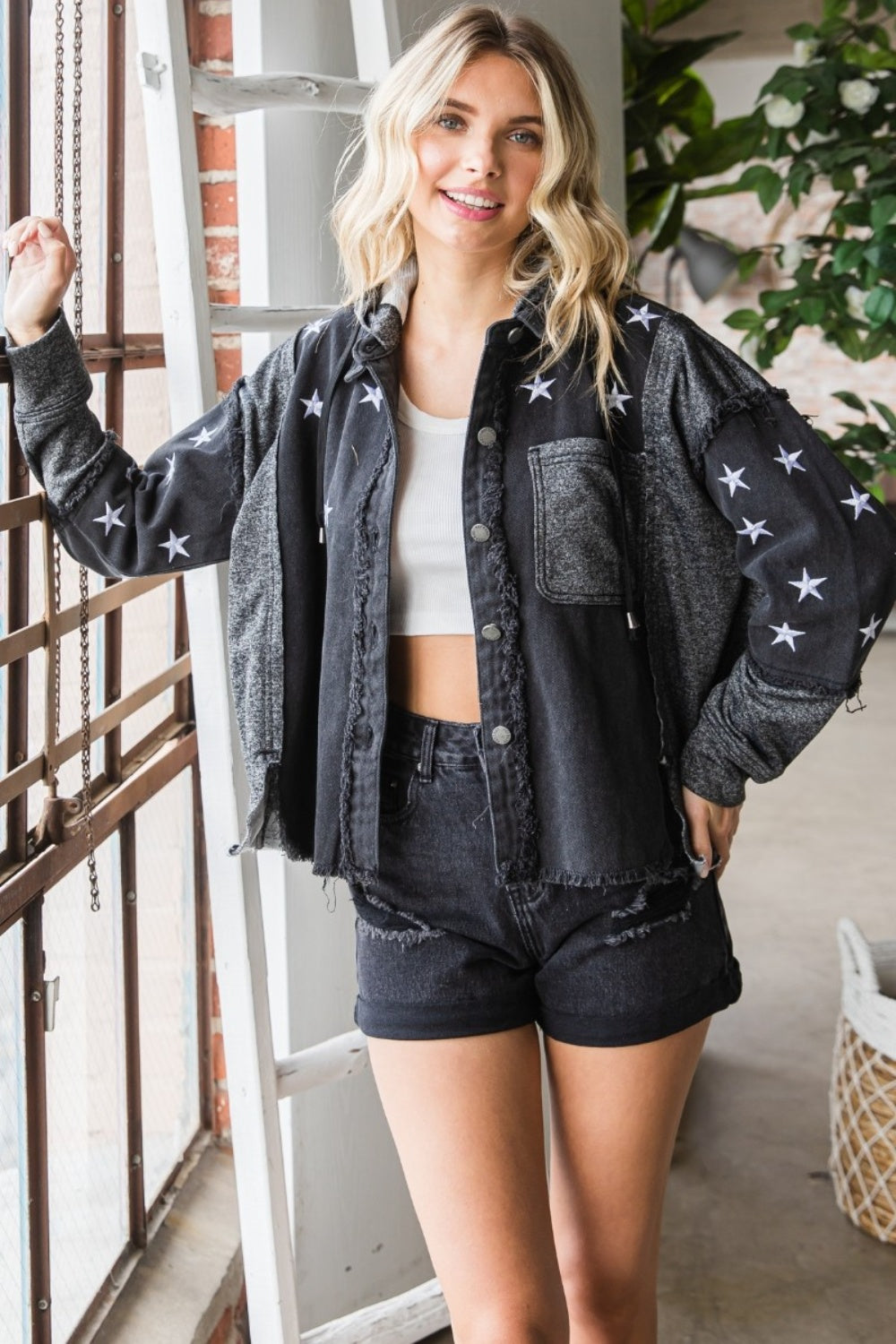 Veveret Star Embroidered Hooded Denim Jacket - The Boutie Shop