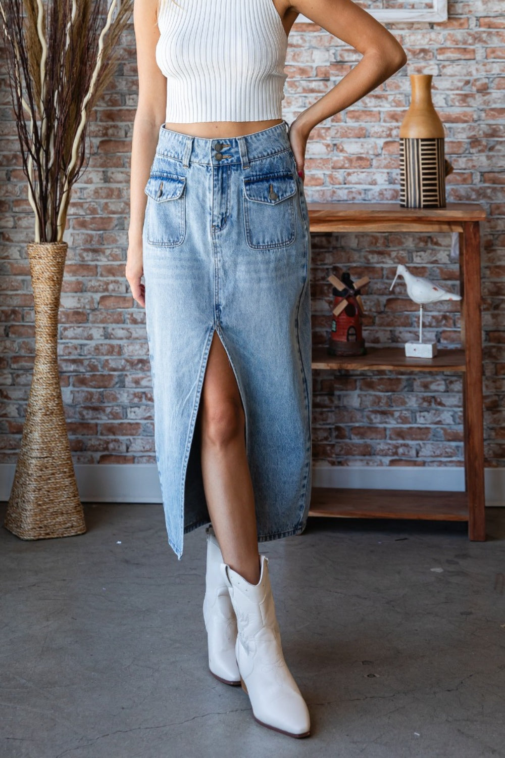 Veveret Slit Mid Rise Waist Denim Skirt - The Boutie Shop