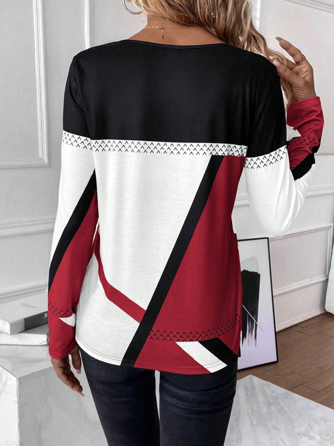 Contrast Round Neck Long Sleeve T-Shirt - The Boutie Shop