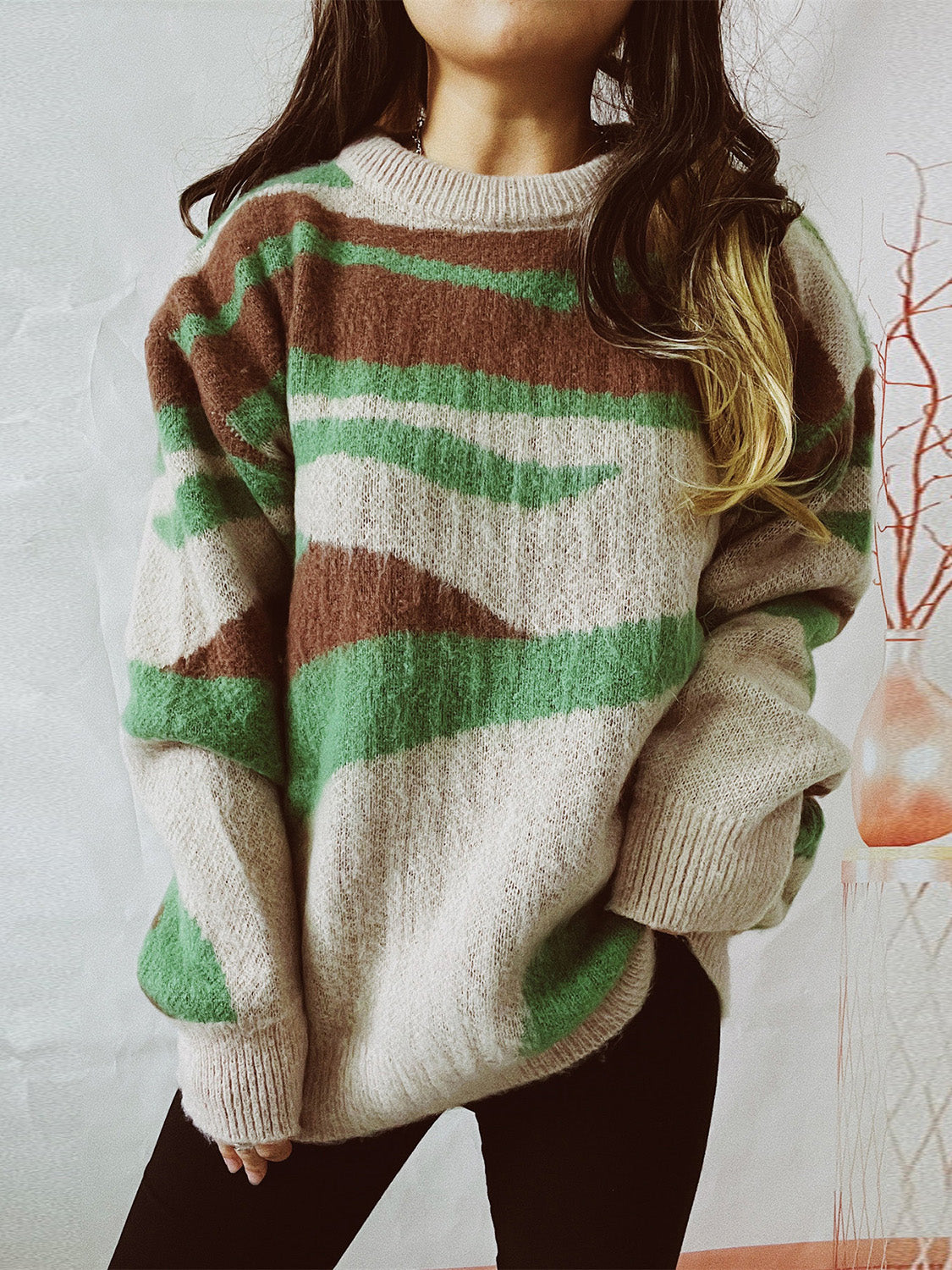 Color Block Round Neck Sweater - The Boutie Shop