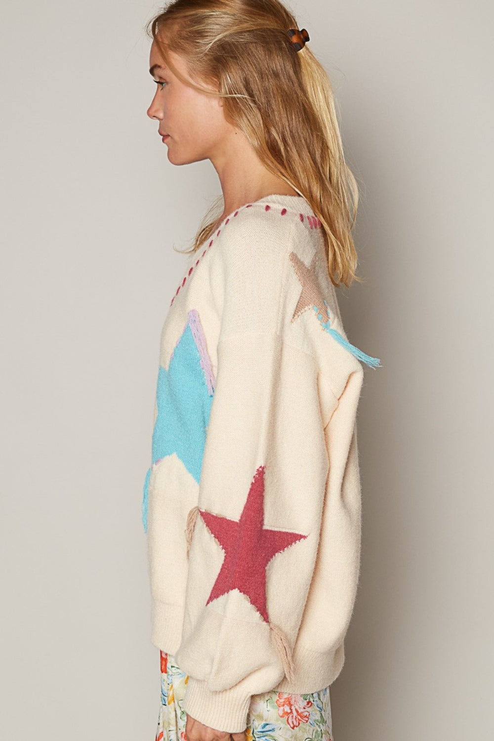 POL V-Neck Long Sleeve Star Fringe Sweater - The Boutie Shop