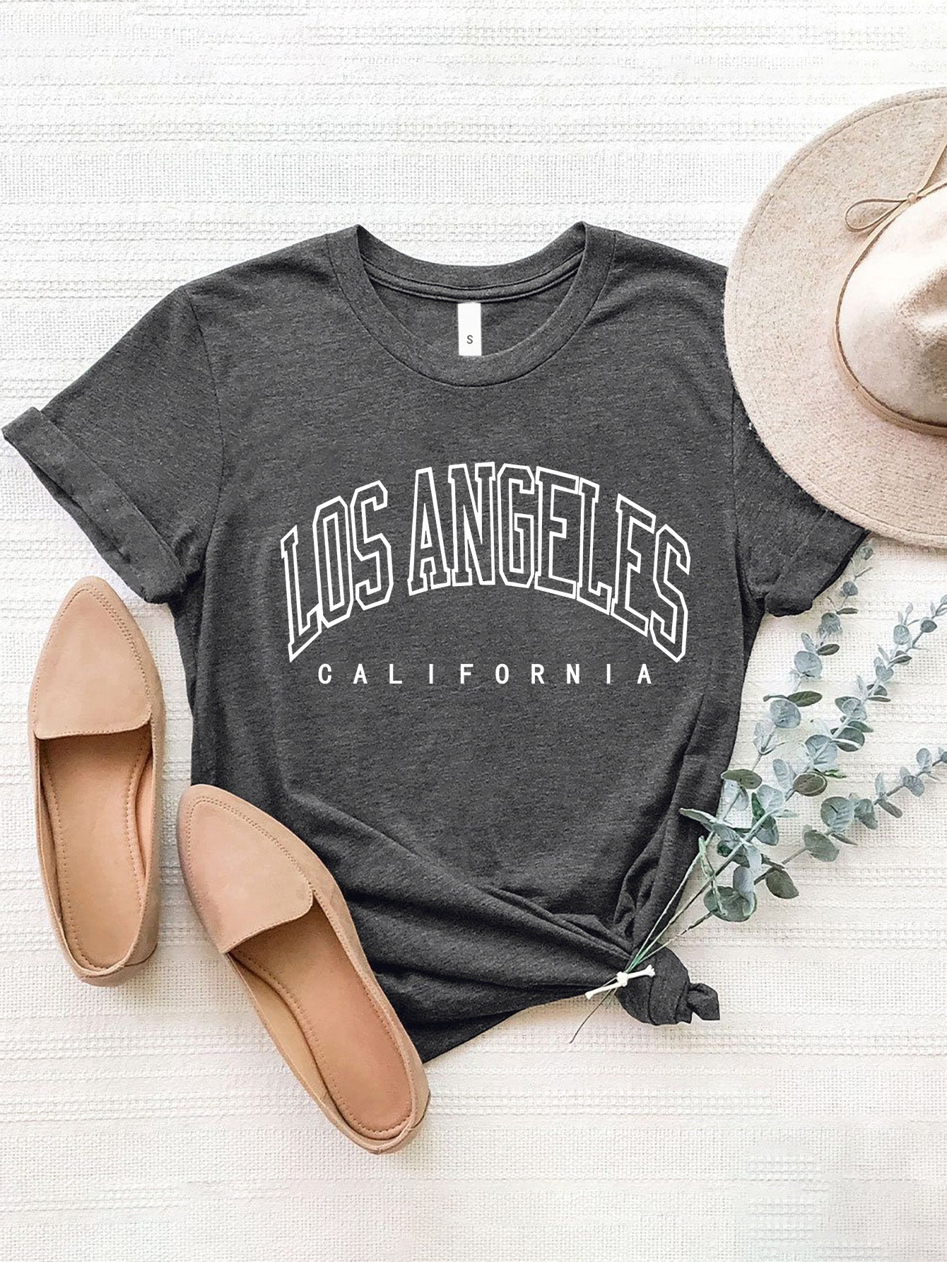 LOS ANGELES CALIFORNIA Round Neck T-Shirt - The Boutie Shop