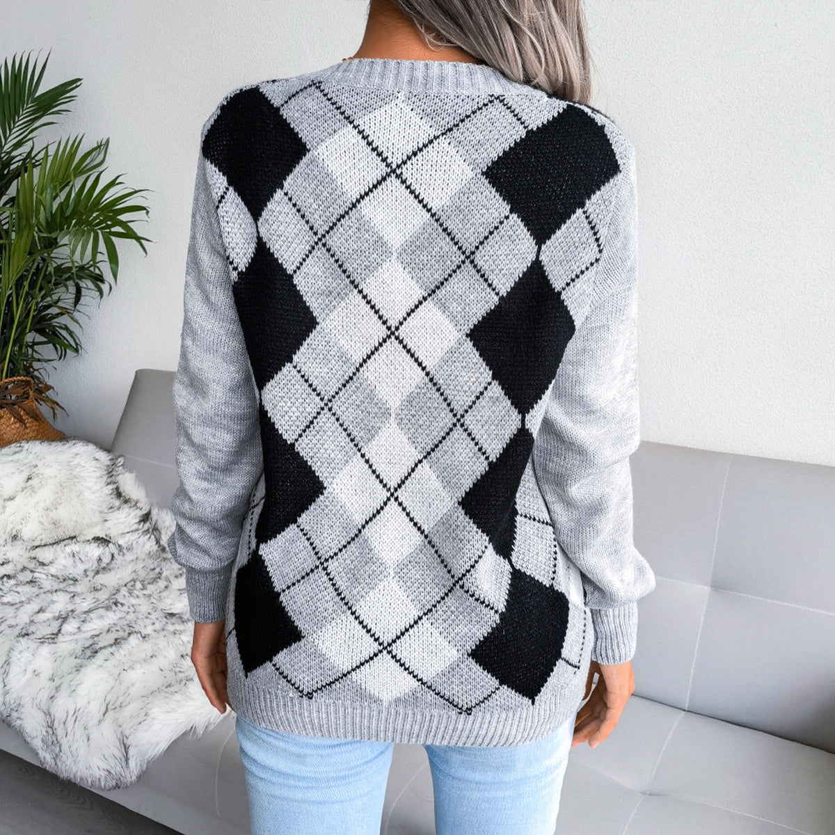 Geometric V-Neck Sweater - The Boutie Shop