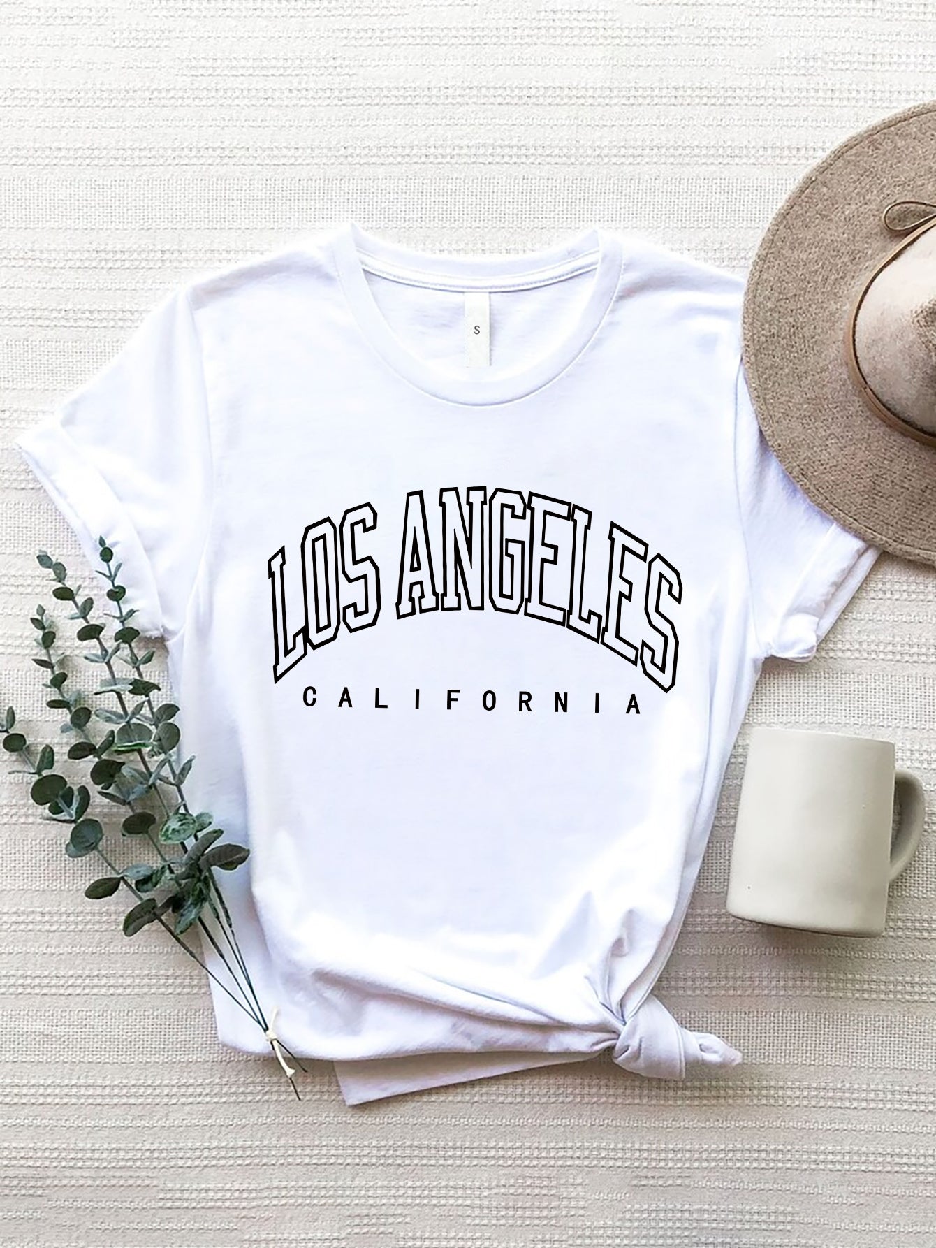 LOS ANGELES CALIFORNIA Round Neck T-Shirt - The Boutie Shop