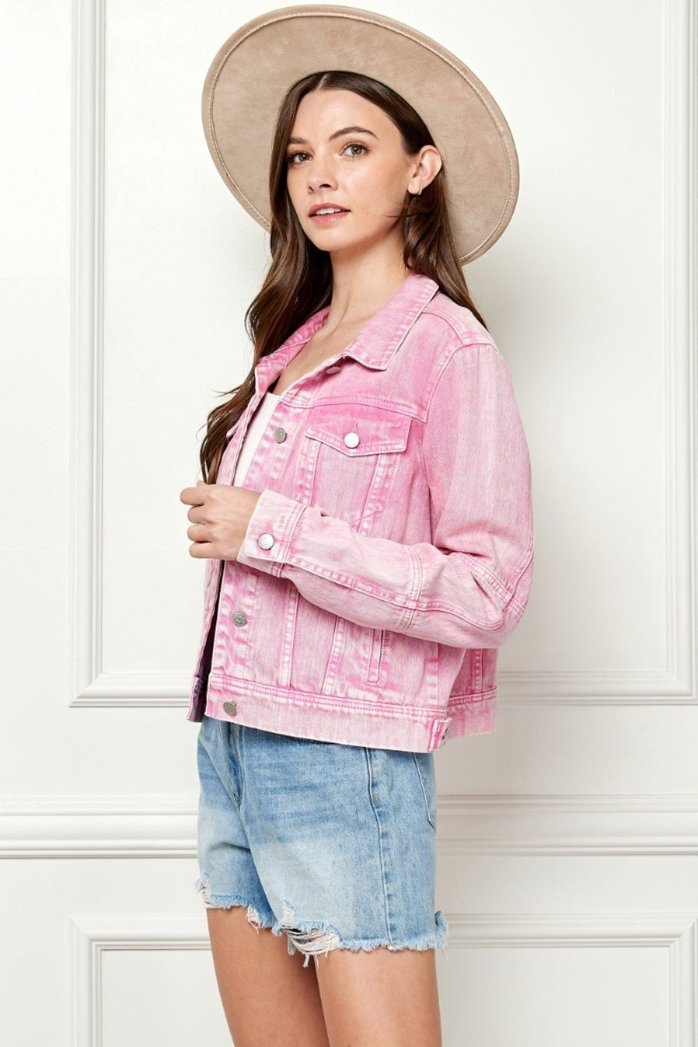 Veveret Button Up Cropped Denim Jacket - The Boutie Shop